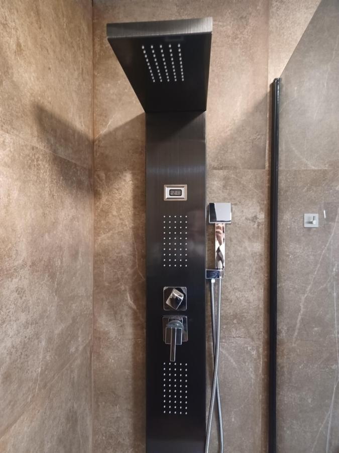 Apartamento Acogedor Junto A Calle Betis, Triana-Los Remedios Seville Exterior photo
