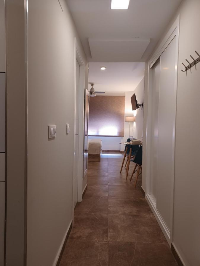 Apartamento Acogedor Junto A Calle Betis, Triana-Los Remedios Seville Exterior photo