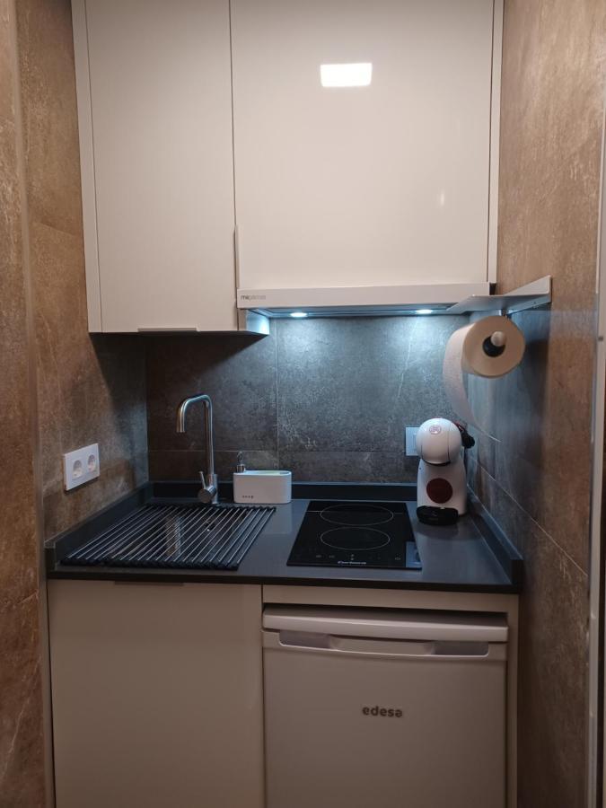 Apartamento Acogedor Junto A Calle Betis, Triana-Los Remedios Seville Exterior photo